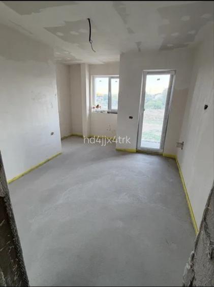 Duplex de vanzare Cetate - Zona piata