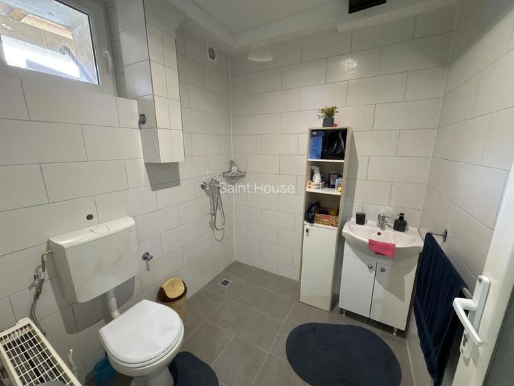 Casă de vanzare 6 camere 220 m² utili cu 376 M² teren la șosea - 13