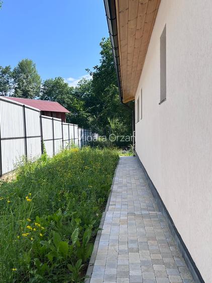 Breaza -Casă noua (parter) , cu teren generos de 1017 mp, zona centrala - 14
