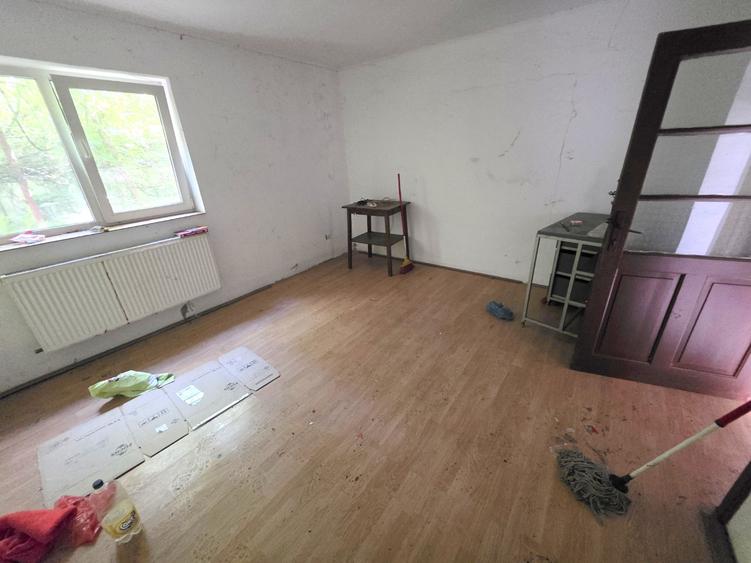 Militari Apusului Casa 1960 Teren 386mp Desc 19ml Toate Facilitatile
