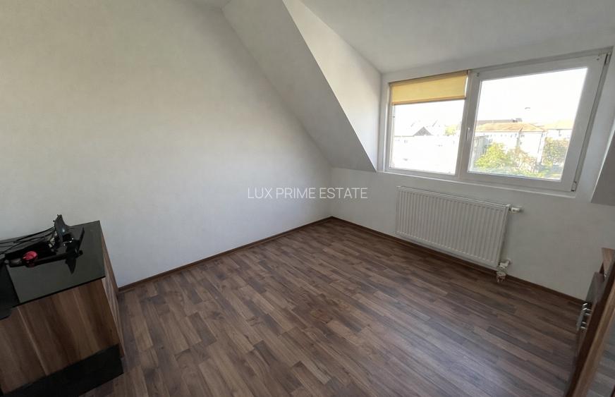 Apartament cu 3 camere Calea Lipovei - 5