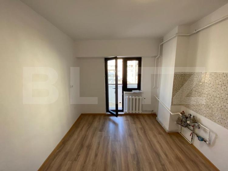 Apartament 3 camere, 80 mp, pretabil spatiu birouri, zona Ultracentrala