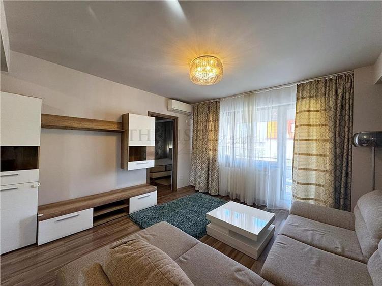 De Vanzare Apartament 3 Camere | Hala Traian