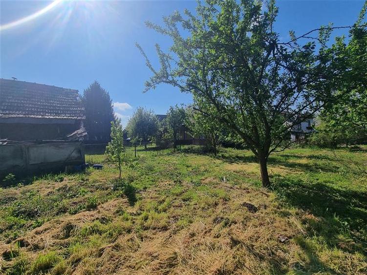 Teren intravilan de vanzare 14900 mp, 43m deschidere Mureseni, Mures