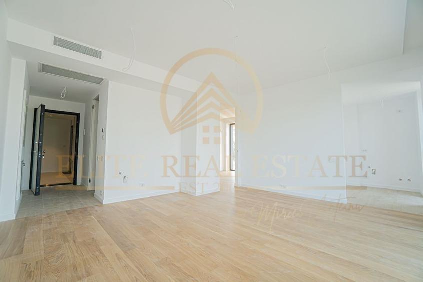 Stațiunea Mamaia - Vânzare apartament cu 4 camere, 3 bai cu vedere la lac.