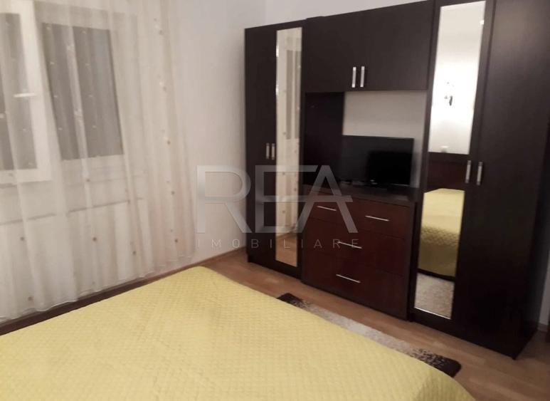 3 camere, 2/4, 72mp, bloc 1980-CENTRALA-Gorjului
