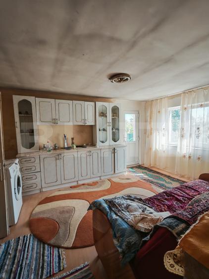 Casa 2 camere, 83 mp, 650 mp teren, in Moldovenesti