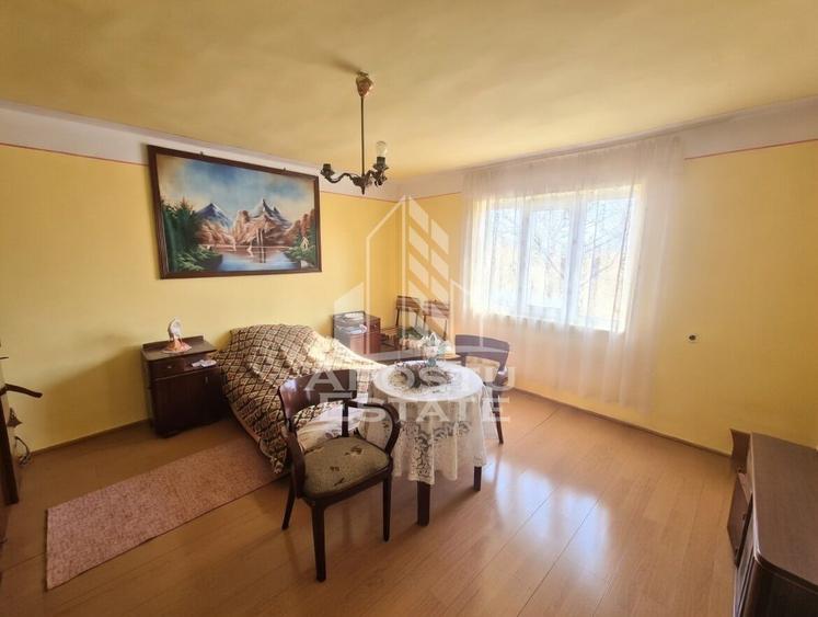 Casă individuală cu etaj, teren 3000 mp, grădină și solar – Satchinez