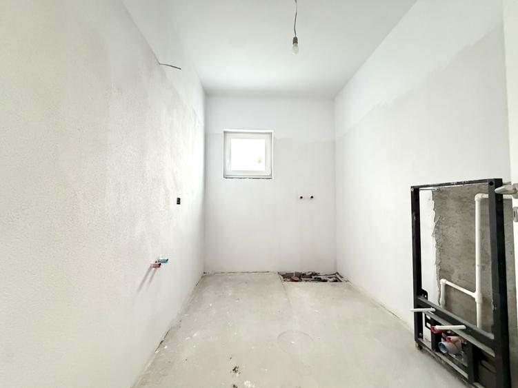 Casa individuala, 3 camere, 85 mp utili, 576 mp teren - Sanandrei