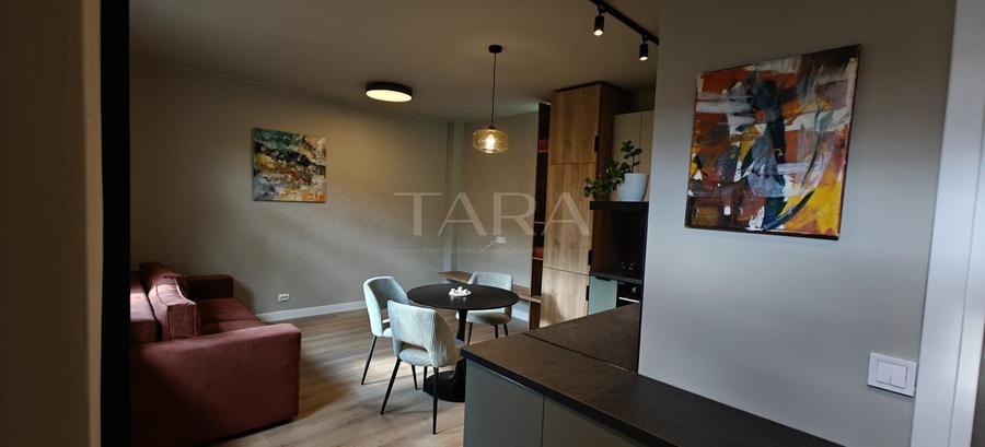 Apartament cu posibilitate de mansardare, parcare și grădină, central.