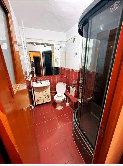 INCHIRIERE/ APARTAMENT 4 CAMERE / LUJERULUI / 750 EURO