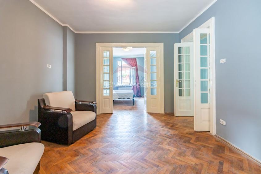 Vilă D+P+1E+M, 390 mp,  P-ta Victoriei,  pentru locuință sau business - 2