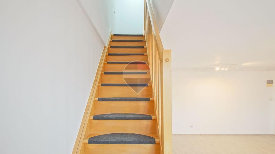 Apartament 4 camere pe două niveluri, 118 mp utili, Cartierul Toamnei
