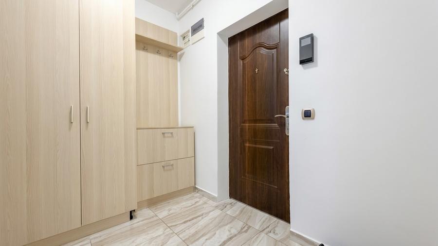 Garsonieră premium cu terasă și panoramă | Prima linie 13 Decembrie | Parcare |