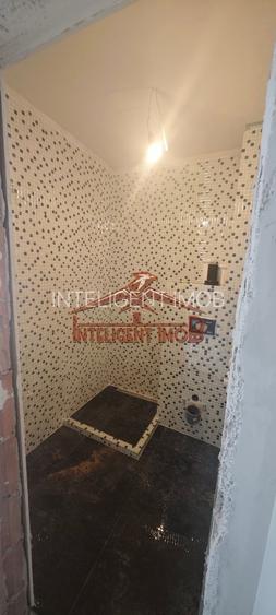 Apartament la CHEIE cu 3 camere pe Calea Cisnadiei