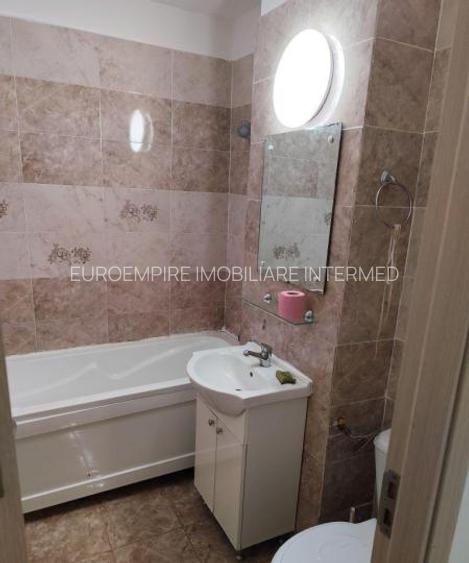 Apartament 2 camere decomandate zona KM 5 - 2