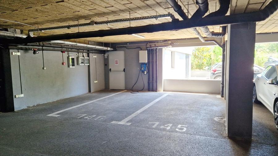 Apartament 3 camere imobil 2022, parcul Tineretului 350 m, metrou, parcare EV