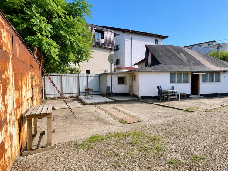 TEREN CENTRAL IAȘI 213 MP + CASĂ DEMOLABILĂ | ZONA MITROPOLIE | UTILITĂȚI | 175.000 €