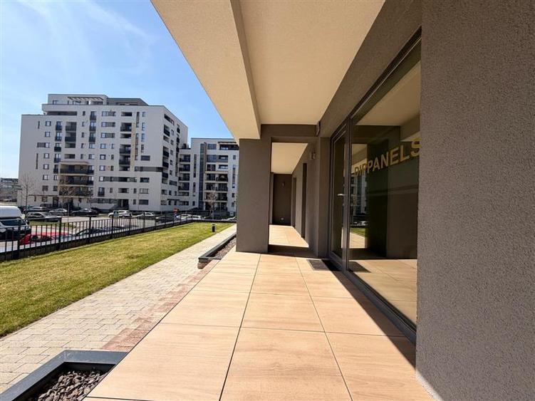 Spatiu comercial de inchiriat, 61 mp utili, Coresi Avantgarden, Brasov