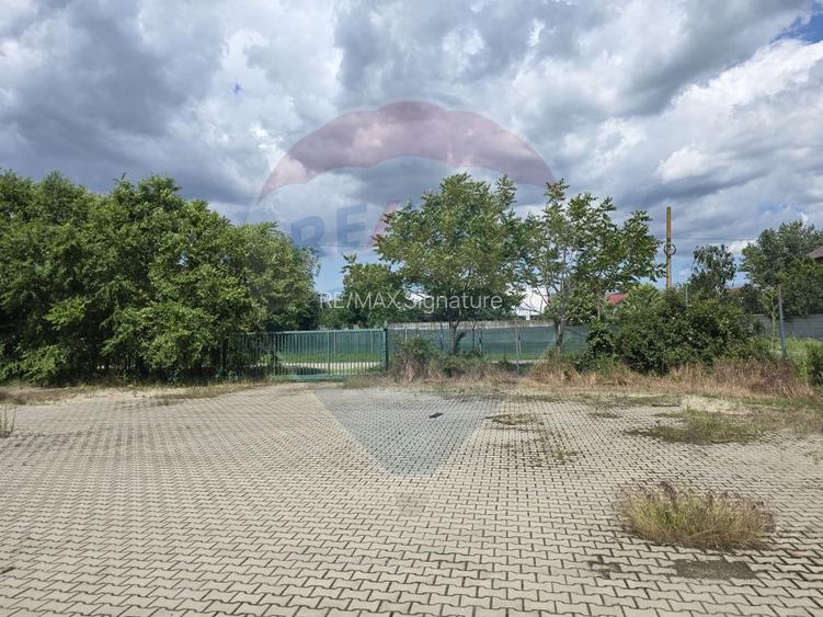 De Vânzare Clădire de Birouri 1.769 mp cu Teren 3.728 mp DN4 - 32