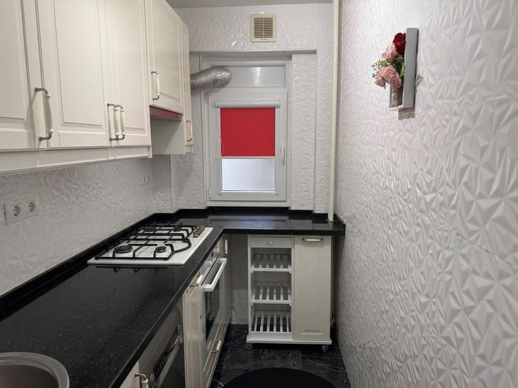 Vânzare Apartament 2 camere în Lujerului 7 min metrou Renovat