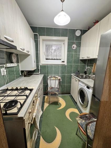 Apartament cu 3 camere semidecomandat – B-dul Mihai Eminescu