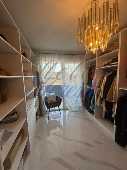 Casa însiruita, 5 camere, 160 mp, zona Teilor