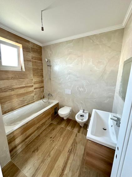 Intabulata! Casa 4 camere 2 bai 95mp Mall Moldova Valea Lupului