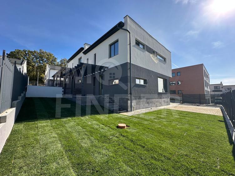 Casă tip duplex cu 4 camere în Iris, Cluj-Napoca, aproape de facilități