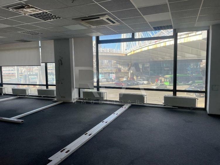 SPATIU COMERCIAL PASAJ BASARAB - CALEA GRIVITEI