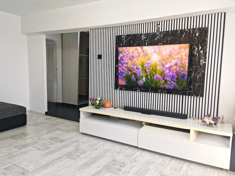 Apartament 3 camere decom. 75 mp - 3 min metrou Bd. 1 Dec. 1918 - Trapezului