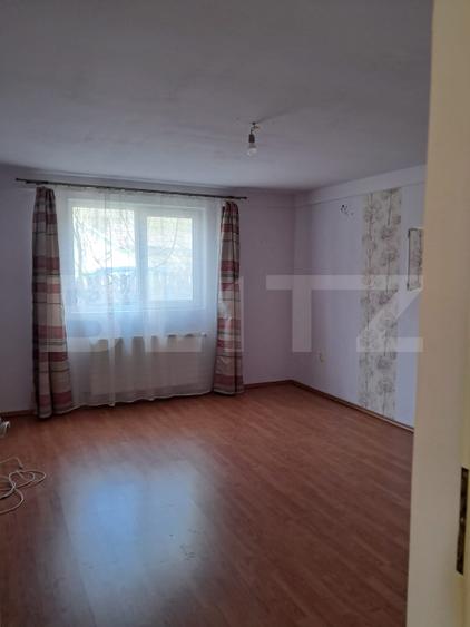 Casa cu 3 camere, 88 mp, teren 337 mp, zona Liceului Economic Suceava