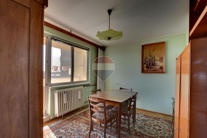 Apartament cu 3 camere de vânzare, zonă ultracentrală Timișoara