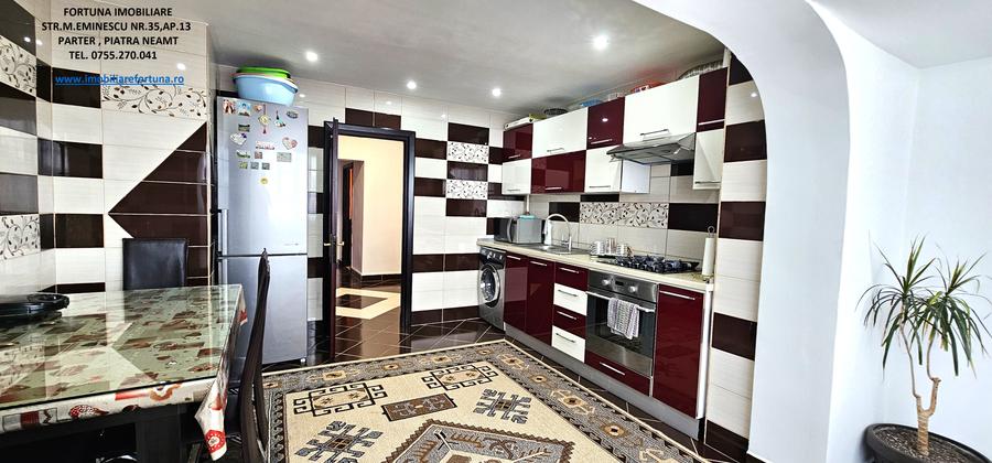 Apartament 3 camere decomandate, cu boxa si loc de parcare, zona 1 Mai