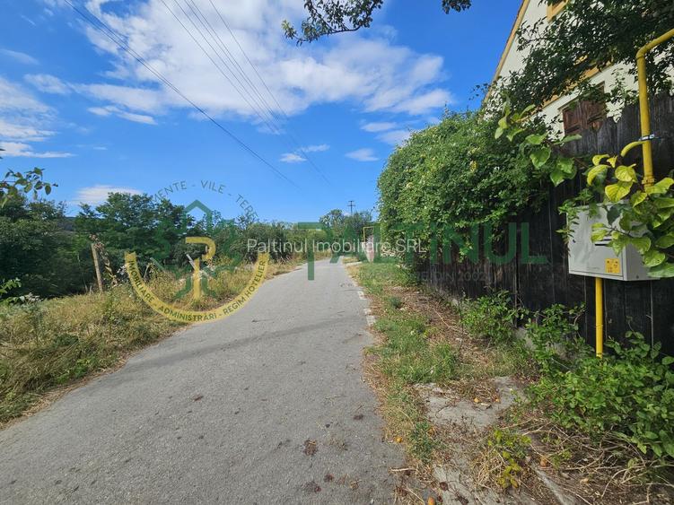 Teren intravilan de vânzare în Alămor, Sibiu, deschidere generoasă, utilitati - 12