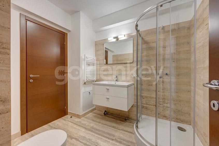 Apartament spatios cu 4 camere| garaj