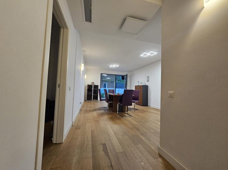 Apartament Unirii Piata Constitutiei Plus Curte 150 mp