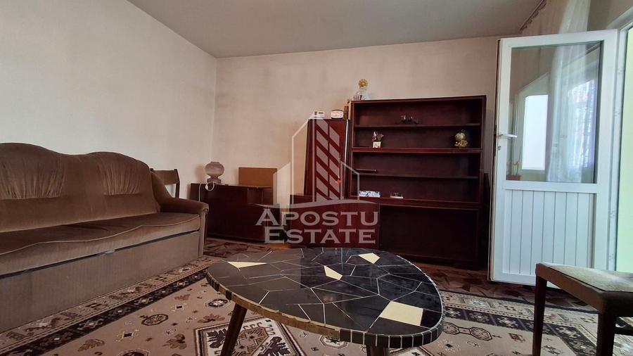 Apartament 3 camere la parter – ideal locuinta sau afacere,