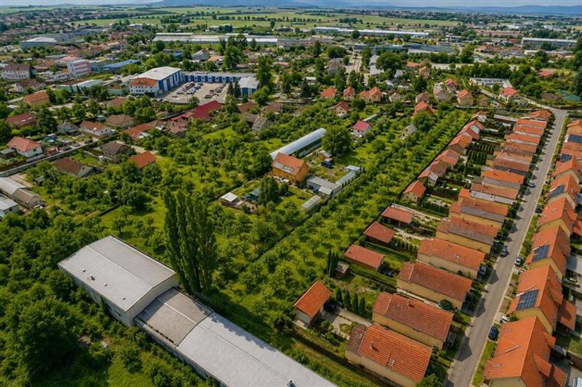 FILM ! Teren de 2.152 mp cu casa, Tigaretei, Sfantu Gheorghe.