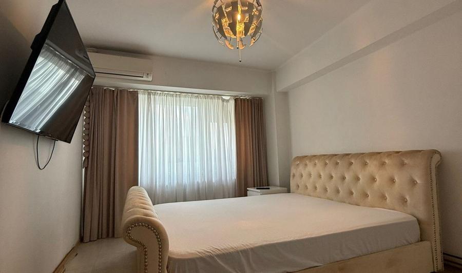 De vanzare - Apartament 3 camere Piata Victoriei