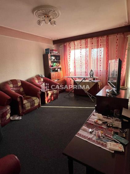 Apartament 3 camere decomandat, Nicolina, etaj 3
