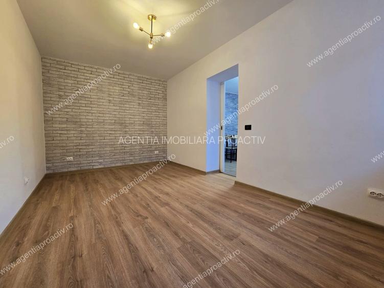 Casă renovată, zonă centrală, singur in curte. Doar 99000 euro! - 6