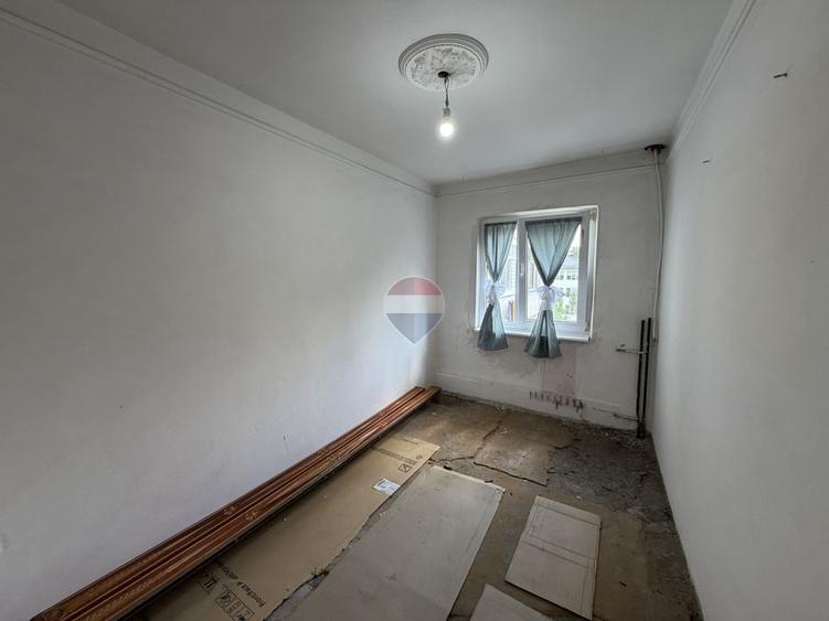 Apartament 3 camere etaj 3/4 SUD