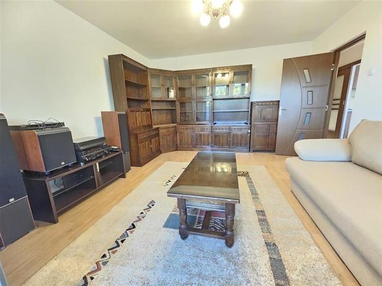 Apartament 2 camere 62 mp zona 7 Noiembrie - UMF - Spitale