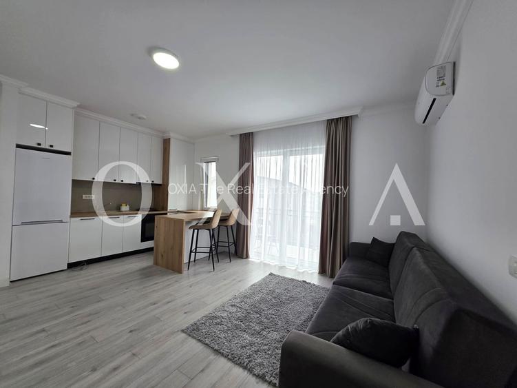 AX995 Giroc, Strada Petalei, Curte
