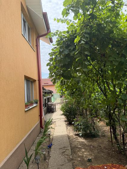 Casa de vanzare, utilata, suprafață 130 mp, P+1 , Teren 250 mp - 2