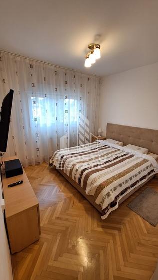 Apartament cu 4 camere, decomandat, etaj 1, BRD, Complexul Studentesc