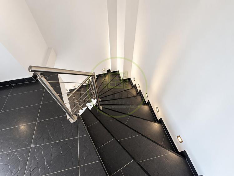 Spațiu birouri premium 200 mp | 2 niveluri | 2 terase panoramice | Bd. Unirii 45