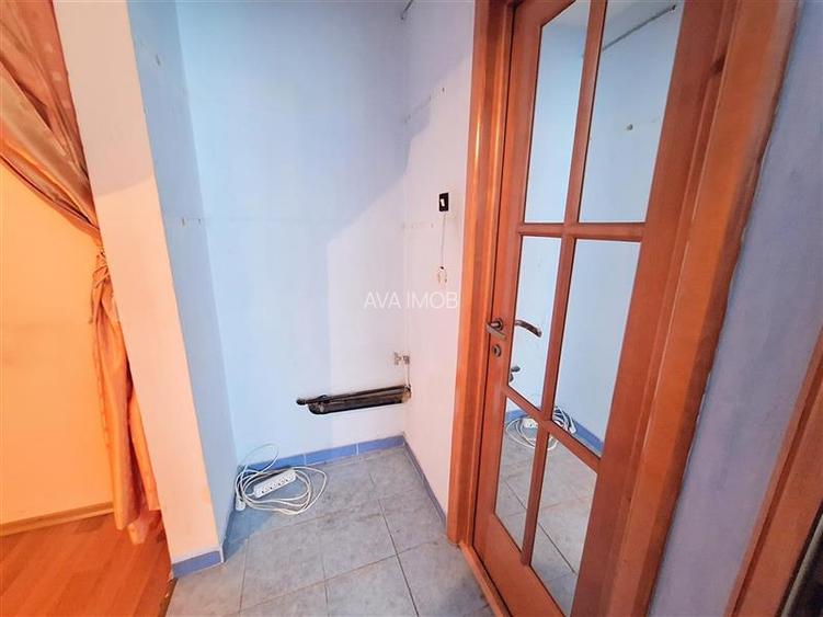 Apartament 2 semidecomandate, etaj 3 din 4, zona Miron Costin - 15
