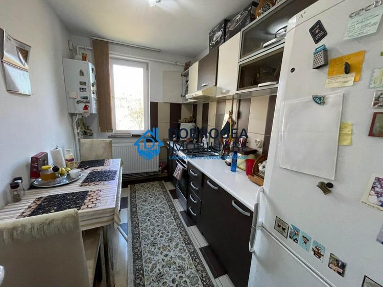 ZONA BIG- 2 CAMERE DECOMANDAT,50 MP.